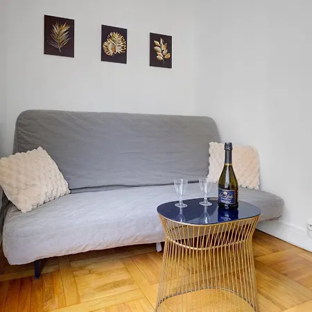 Bluestay 892 - Superb In Paris